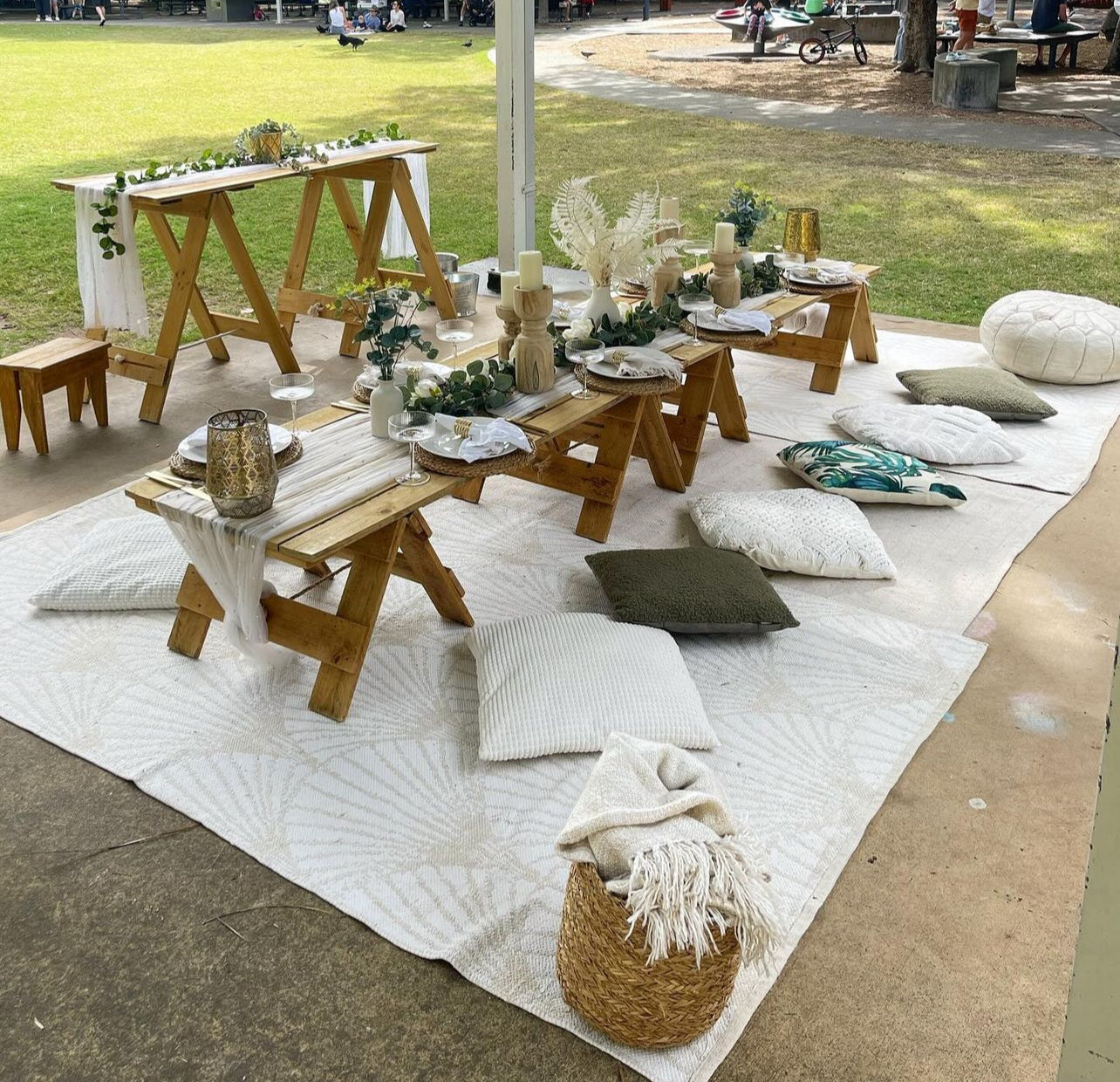 Full setup, small group picnics 3-9 people