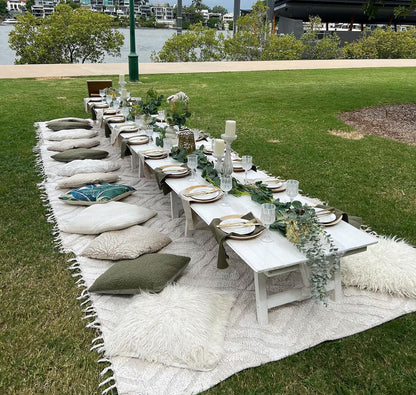 Full setup, medium group picnics 10-20 people